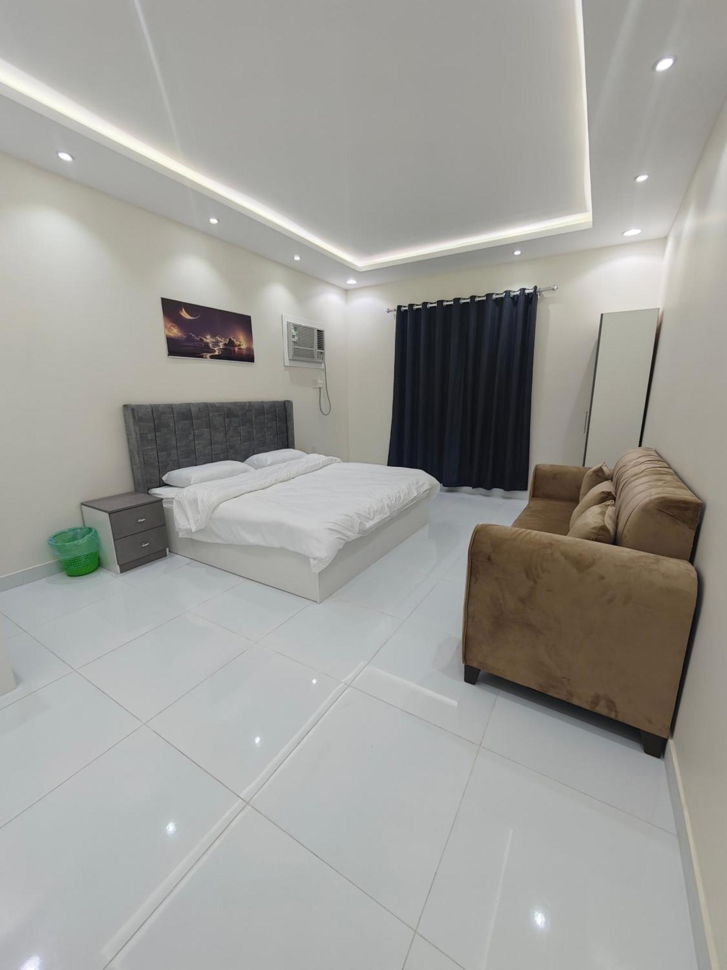 Yaqoot Al Madina Suites Al Awali Екстериор снимка