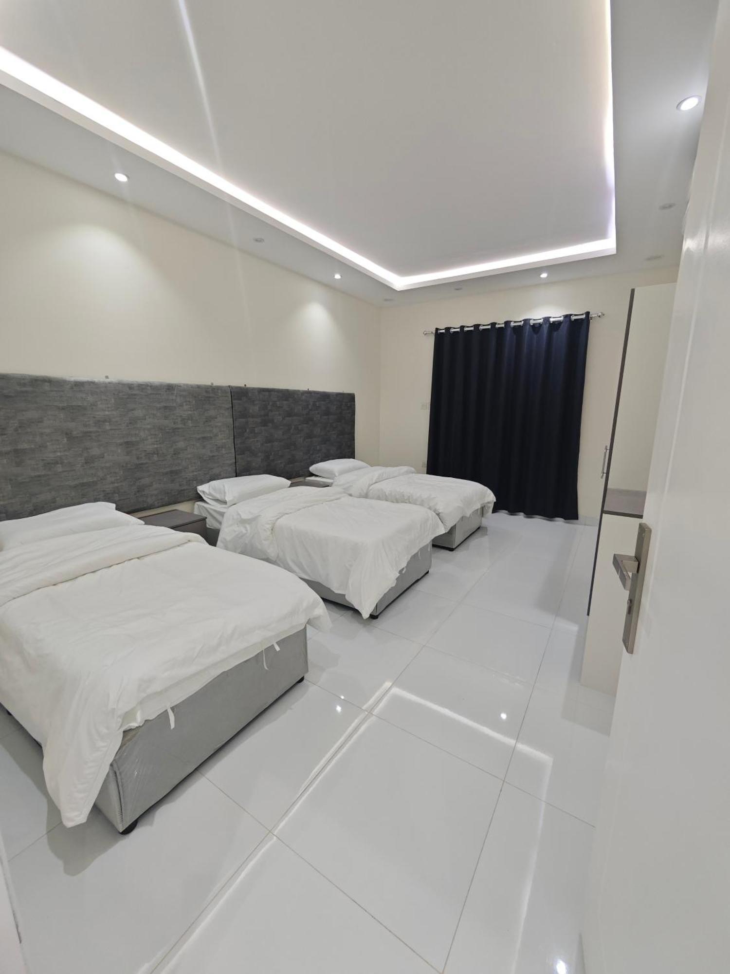 Yaqoot Al Madina Suites Al Awali Екстериор снимка
